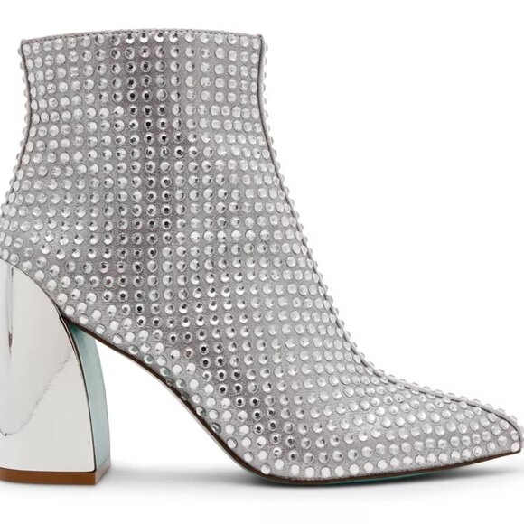 NEW  BETSEY JOHNSON Colby Bedazzled Booties in silver for women 725 4j2 - Picture 1 of 6